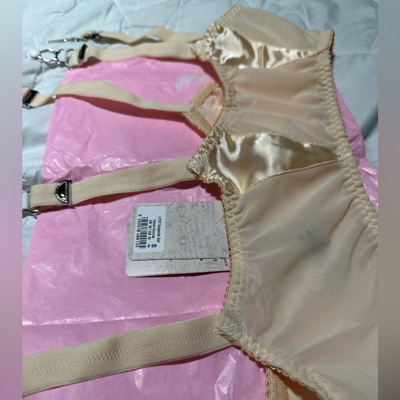 HARLOW 6 STRAP SUSPENDER BELT L2137 - Picture 5 of 7